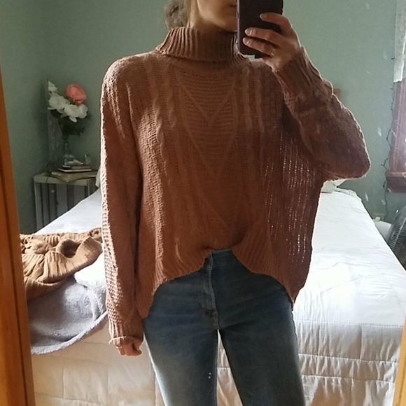 Knit Turtleneck Asymetrical Hem Oversized Sweater - Picture 8 of 9